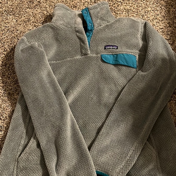 Patagonia Quarter Button - Picture 1 of 2
